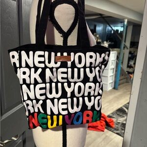 Robin Ruth Black and Multicolor New York Tote